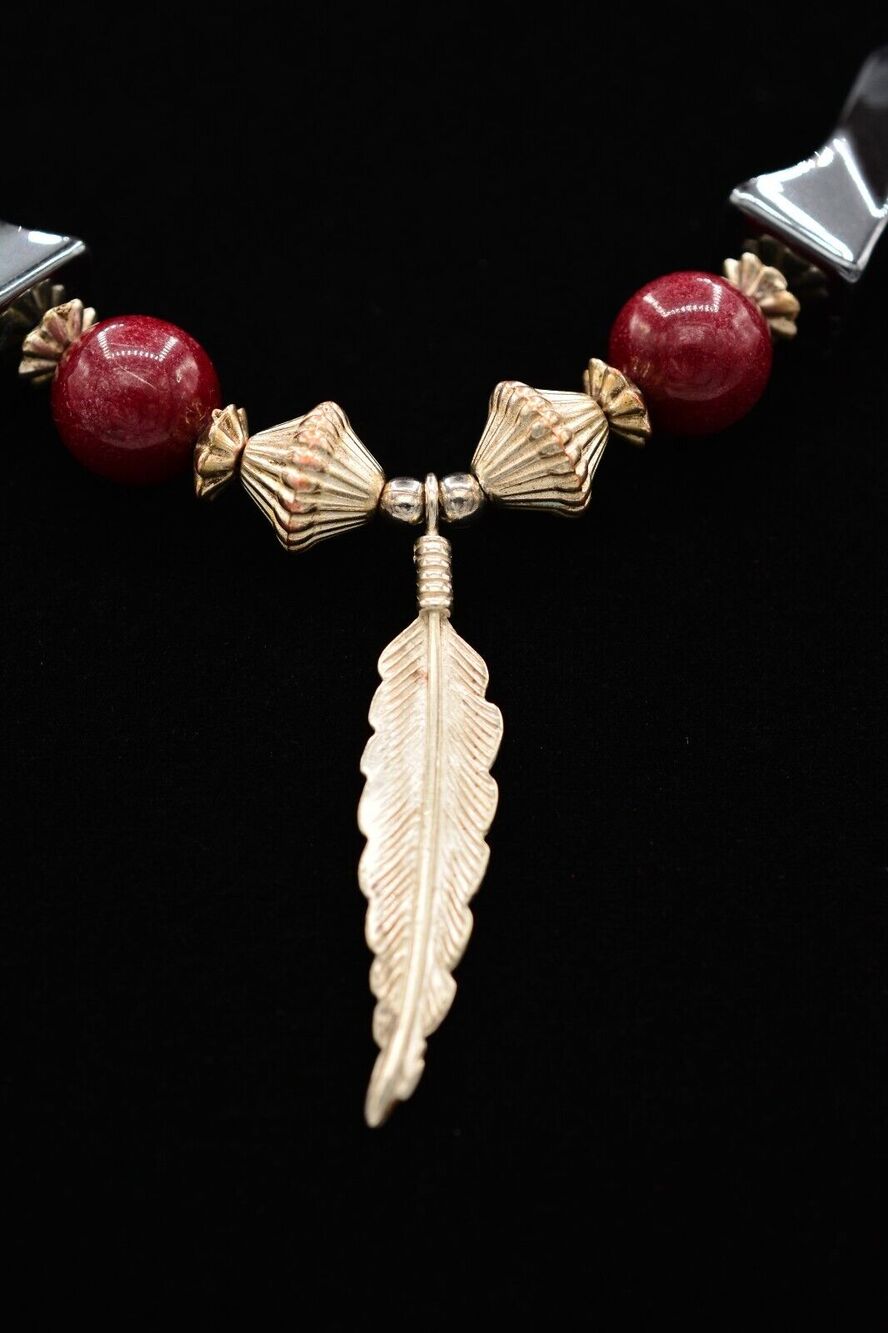 Vintage Tribal Necklace Cabochon Stone Beaded Feather Pendant Silver Tone BinK